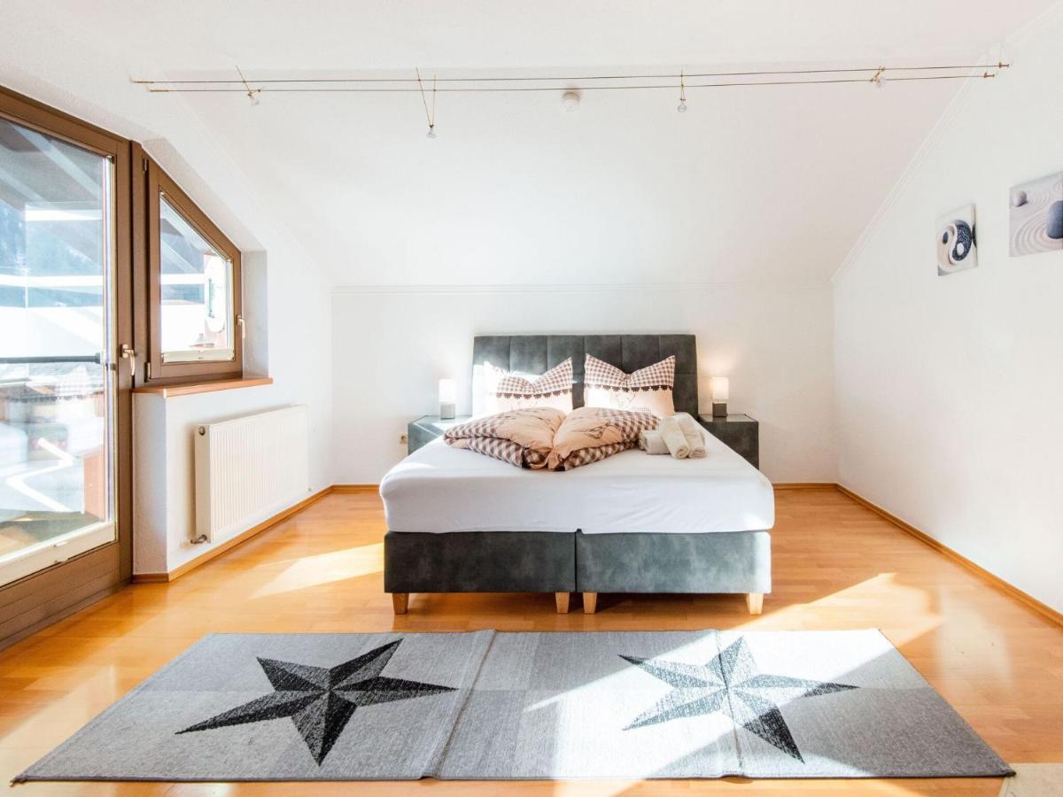 Garni Flori Villa Längenfeld Екстериор снимка